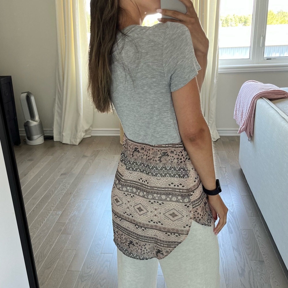 Gray Patterned T-Shirt - Picture 2 of 4